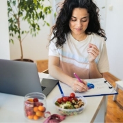 İzmir Diyetisyen Fiyatları, Diyetisyen Fiyatları İzmir, İzmirde Diyetisyen Fiyatları, İzmir Diyetisyen Ücreti, İzmir Diyetisyen Ücretleri, Diyetisyen Ücreti İzmir